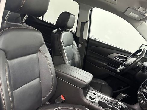 Used 2019 Chevrolet Traverse RS image 41