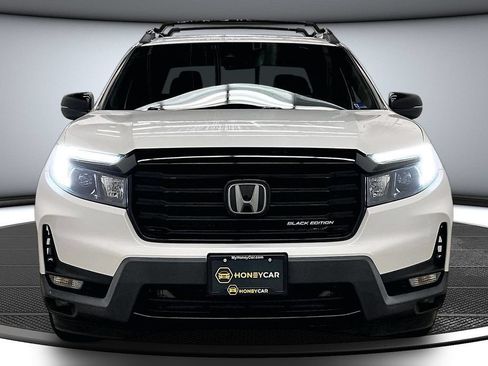 Used 2021 Honda Ridgeline Black Edition image 2