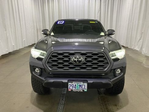Used 2020 Toyota Tacoma TRD Off-Road image 9