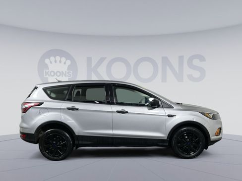 Used 2018 Ford Escape S image 4