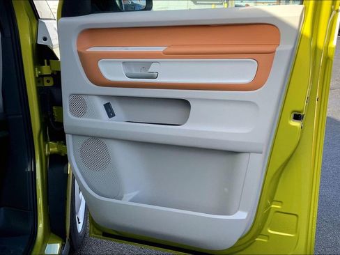 New 2025 Volkswagen ID. Buzz 1st Edition image 25