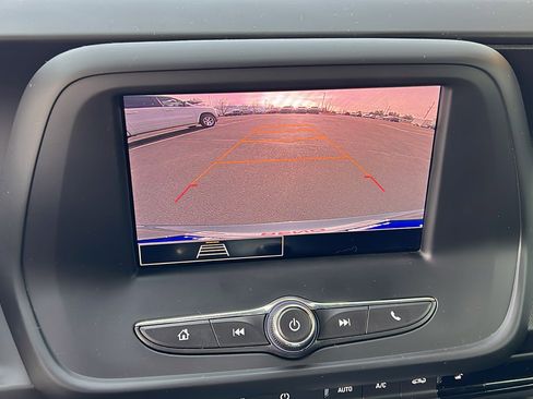 Certified 2021 Chevrolet Camaro LS image 22