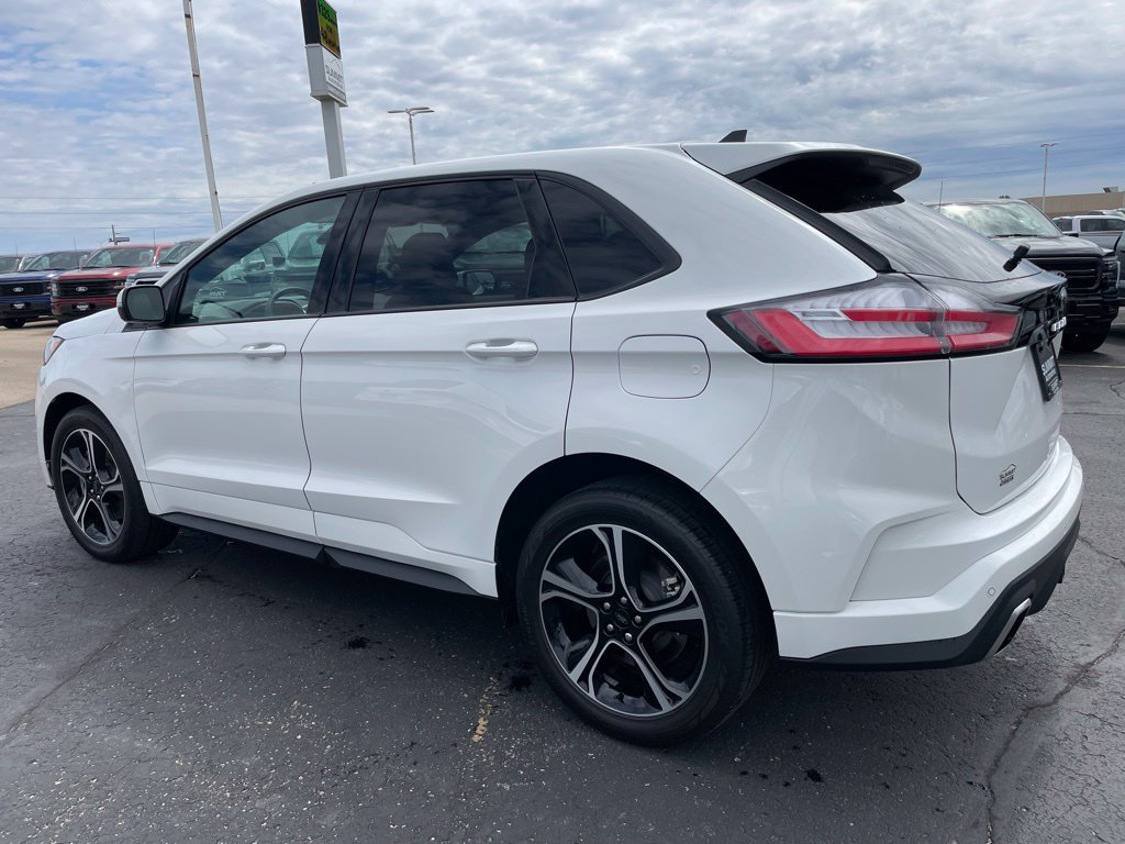 Used 2023 Ford Edge ST w/ Cargo Accessory Package AWD/4WD image 6