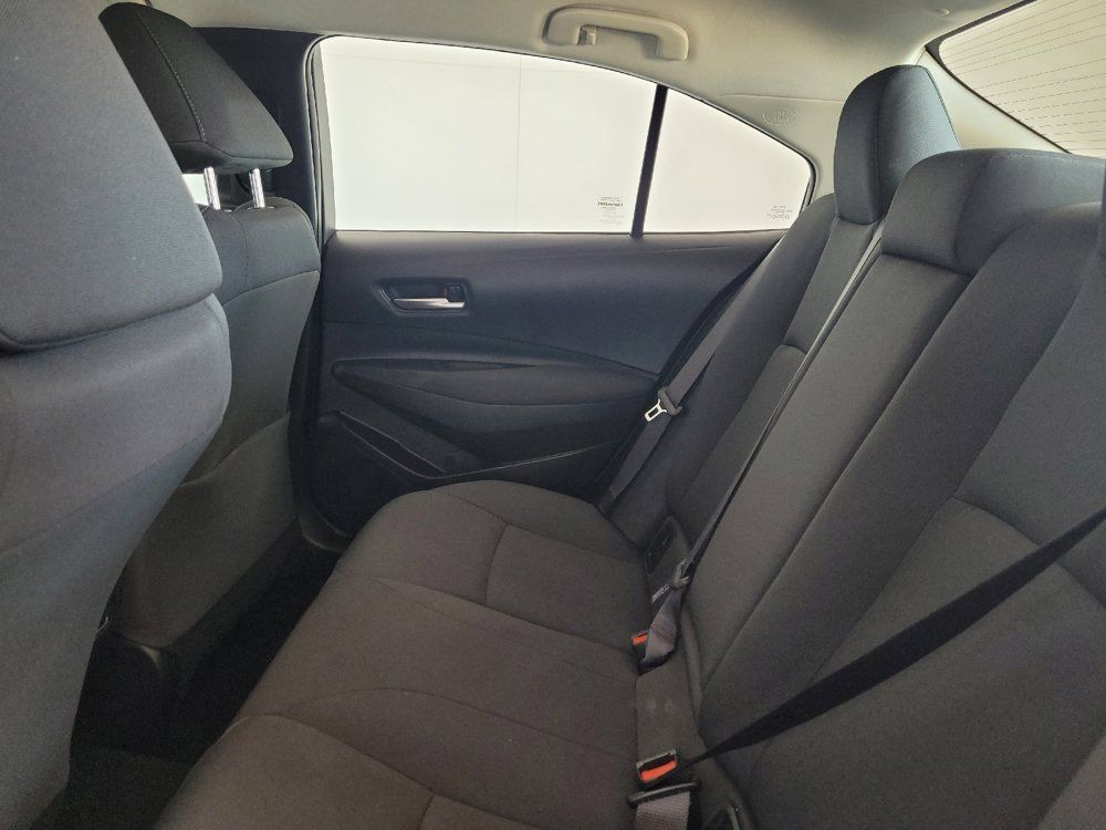 Used 2021 Toyota Corolla LE FWD image 18