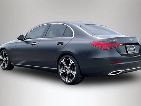 Used 2025 Mercedes-Benz C 300 Sedan image 4