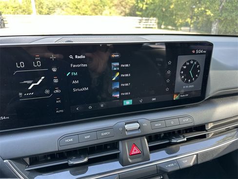 Used 2025 Kia K4 EX image 16