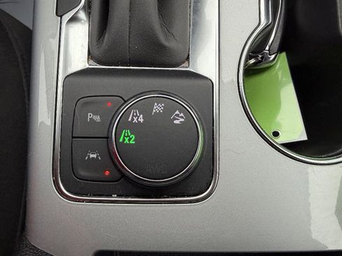 Used 2024 Chevrolet Blazer LT w/ Convenience Package image 40