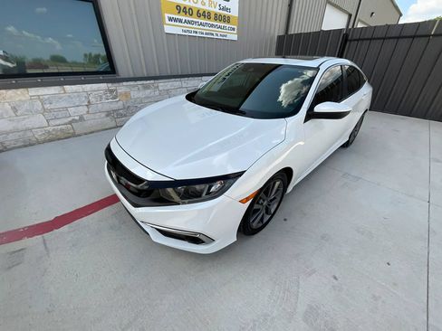 Used 2020 Honda Civic EX image 17