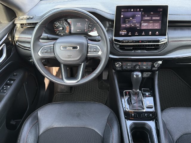 Used 2024 Jeep Compass Trailhawk AWD/4WD image 24