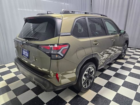 Certified 2025 Subaru Forester Premium image 9