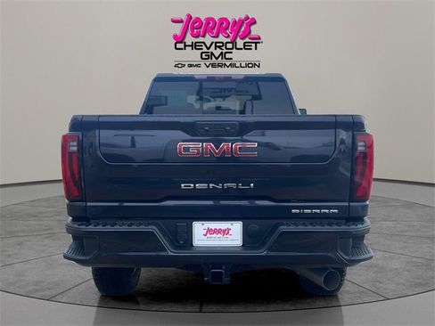 New 2026 GMC Sierra 2500 Denali w/ Denali Reserve Package image 12