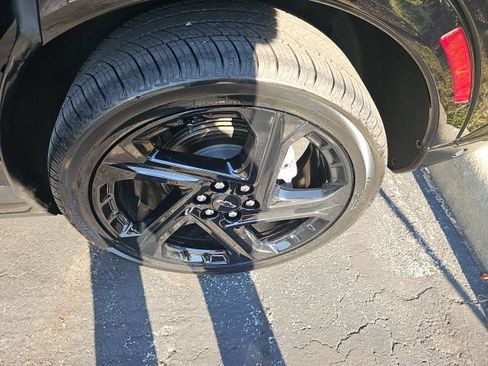 Used 2024 Chevrolet Equinox EV RS image 25