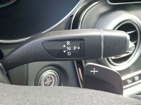 Used 2021 Mercedes-Benz GLC 300 4MATIC image 22