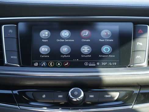 Used 2024 Buick Enclave Avenir w/ Avenir Technology Package image 27