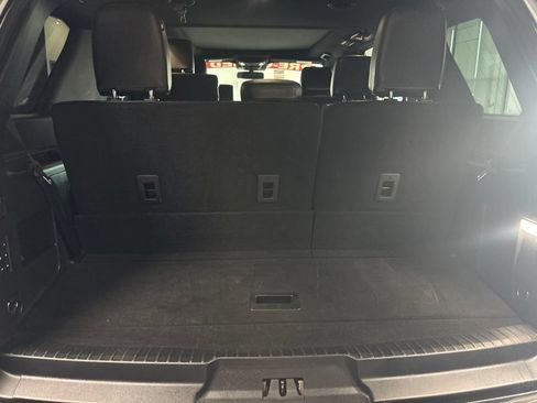 Used 2021 Ford Expedition XLT RWD image 5