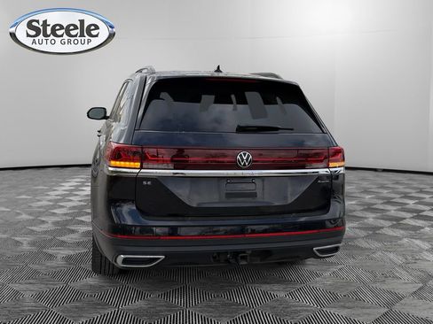 Used 2024 Volkswagen Atlas SE image 4