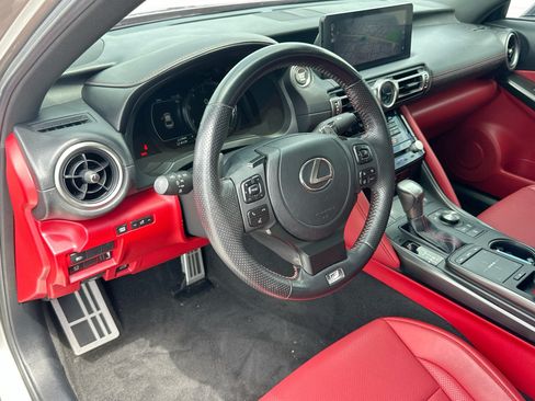 Used 2022 Lexus IS 350 F Sport RWD image 9