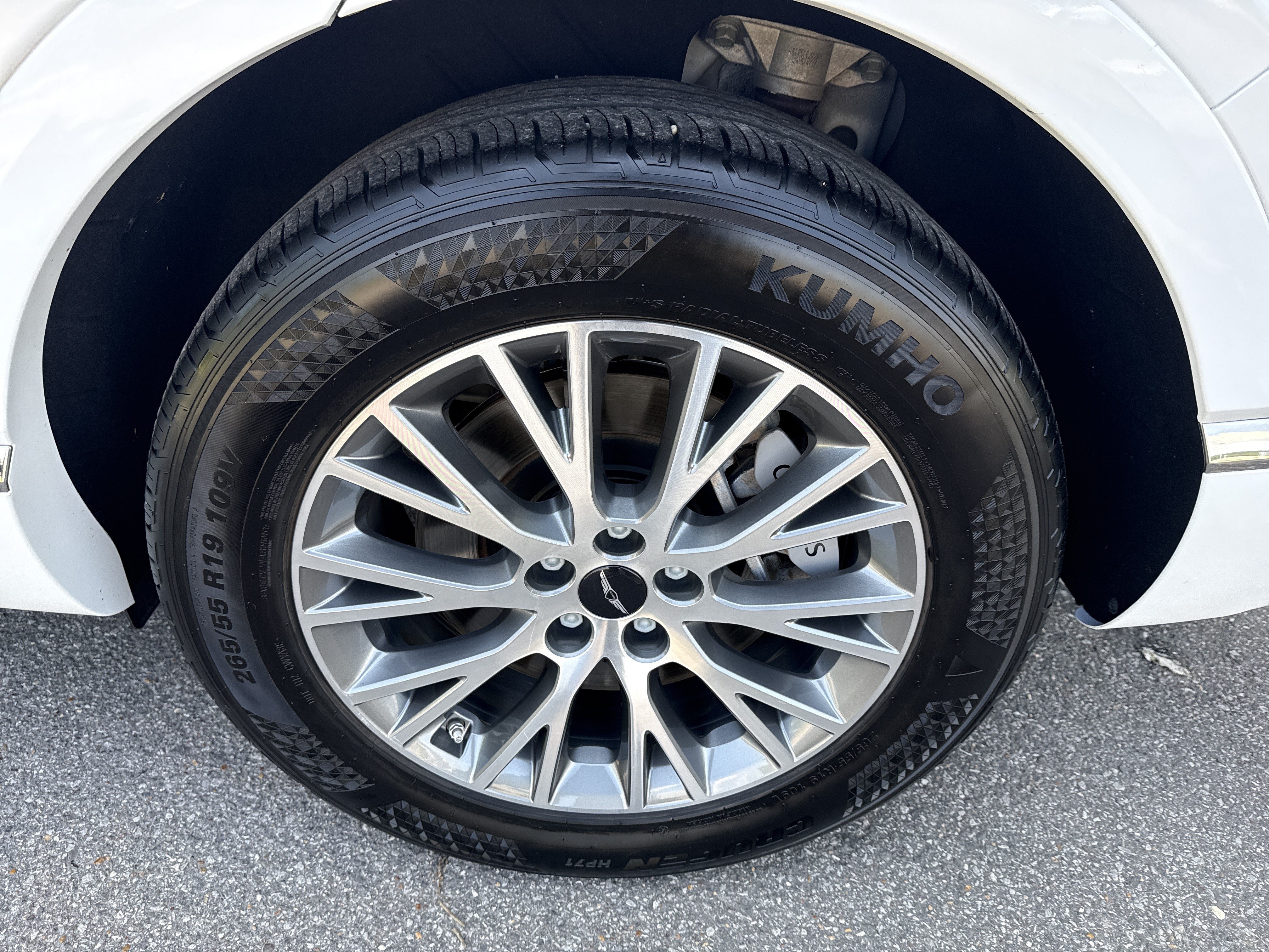 Used 2025 Genesis GV80 2.5T Standard AWD/4WD image 21