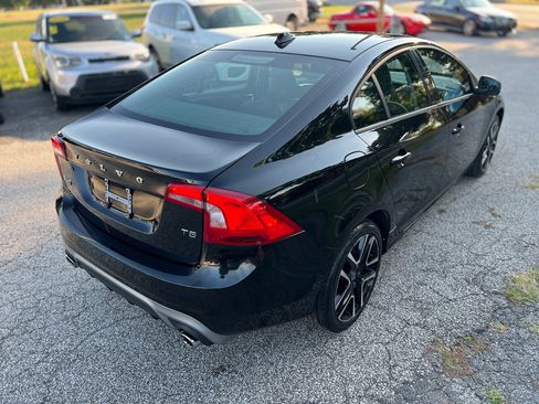Used 2018 Volvo S60 T5 Dynamic w/ Protection Package image 9