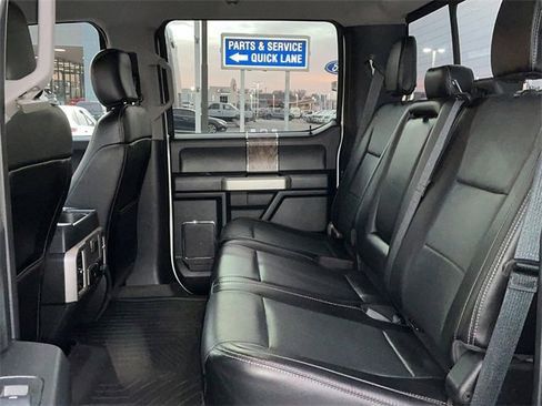 Used 2018 Ford F250 Lariat w/ Chrome Package image 15