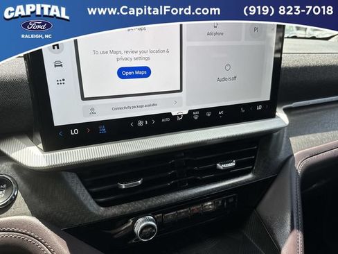 Used 2025 Ford Explorer Platinum RWD image 27