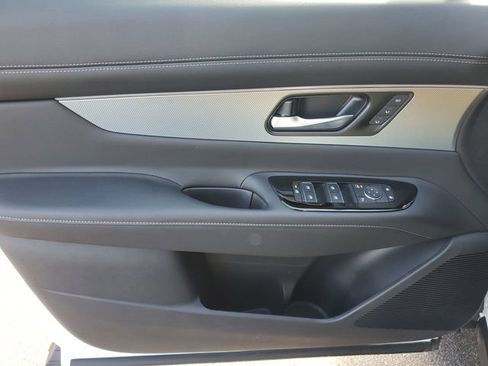 Certified 2025 Nissan Murano SL AWD/4WD image 14
