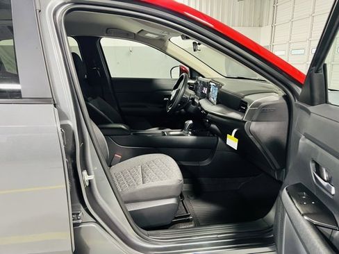 New 2026 Nissan Kicks SV image 32