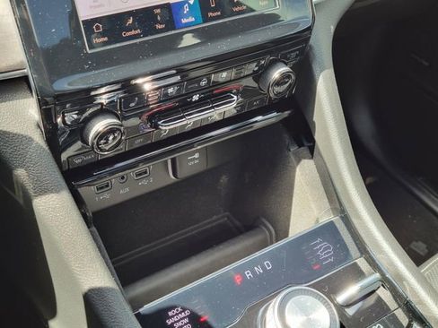 Used 2022 Jeep Grand Cherokee Overland AWD/4WD image 20