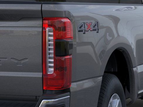 New 2026 Ford F250 XLT w/ 360-Degree Camera Package image 21