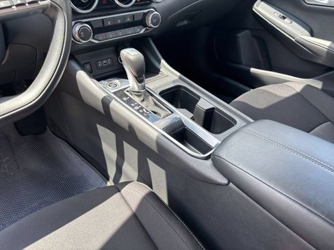Used 2025 Nissan Sentra SV FWD image 39