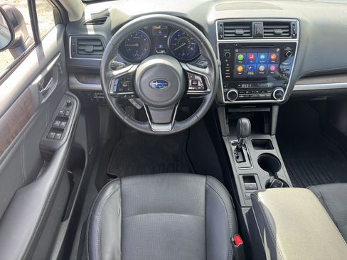 Used 2019 Subaru Outback 3.6R Limited AWD/4WD image 17