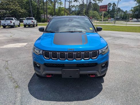 Certified 2025 Jeep Compass Trailhawk AWD/4WD image 9