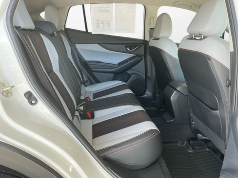 Certified 2022 Subaru Crosstrek 2.5i Limited w/ Moonroof Package 2 image 15