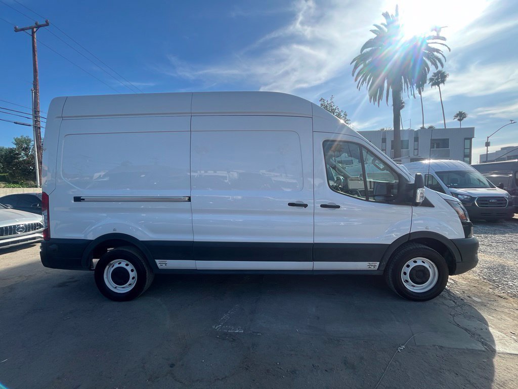 Used 2022 Ford E-Transit 148 High Roof w/ Load Area Protection Package RWD image 4