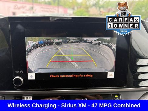 Used 2025 Toyota Camry SE FWD image 18