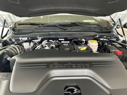 Used 2025 RAM 3500 Big Horn AWD/4WD image 12