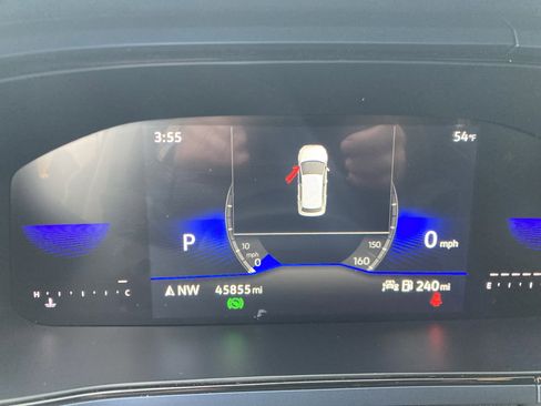 Certified 2024 Volkswagen Taos SE image 14