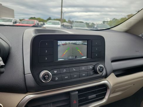 Used 2018 Ford EcoSport S image 17