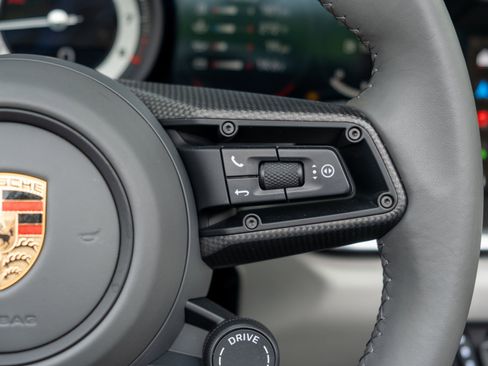 Certified 2024 Porsche 911 Carrera S RWD image 38