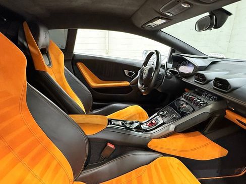 Used 2017 Lamborghini Huracan LP 580-2 RWD image 44