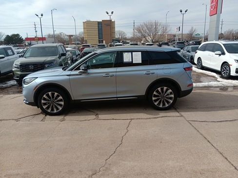 Used 2022 Lincoln Corsair Reserve w/ Elements Package image 6