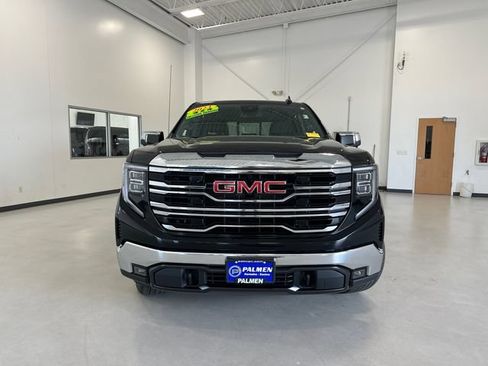Used 2023 GMC Sierra 1500 SLT w/ SLT Convenience Package AWD/4WD image 3