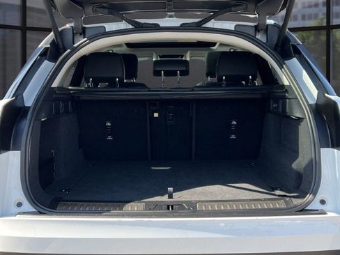 Used 2024 Land Rover Range Rover Velar S image 17