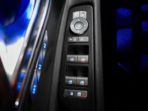 Used 2025 Genesis GV80 2.5T Prestige image 24