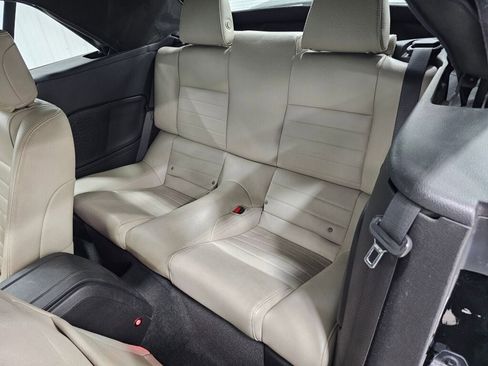 Used 2012 Ford Mustang GT Premium RWD image 20