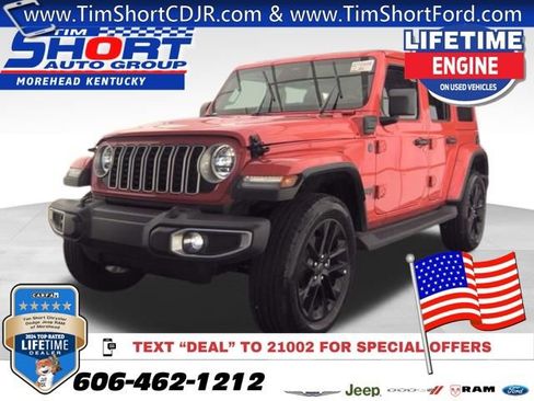 Used 2025 Jeep Wrangler Unlimited Sahara AWD/4WD image 1