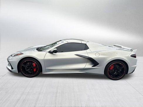 Used 2021 Chevrolet Corvette Stingray Premium Conv w/ Z51 Performance Package image 9