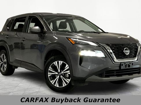 Used 2022 Nissan Rogue SV image 3