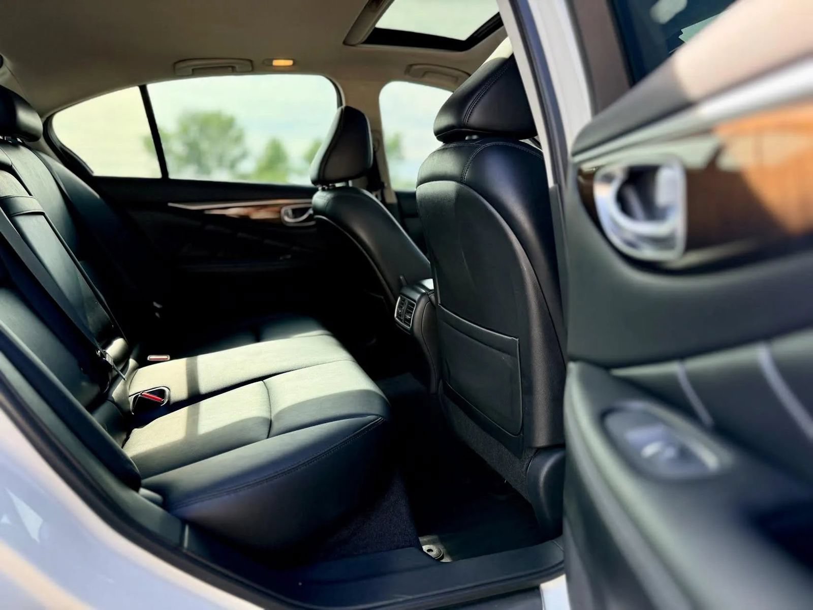 Used 2019 INFINITI Q50 Luxe w/ Cargo Package (L96) RWD image 25