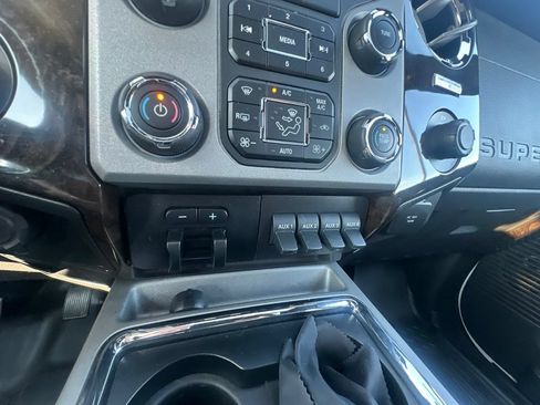 Used 2014 Ford F450 Platinum AWD/4WD image 30